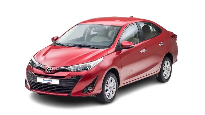 toyota-yaris-15l-sedan-01